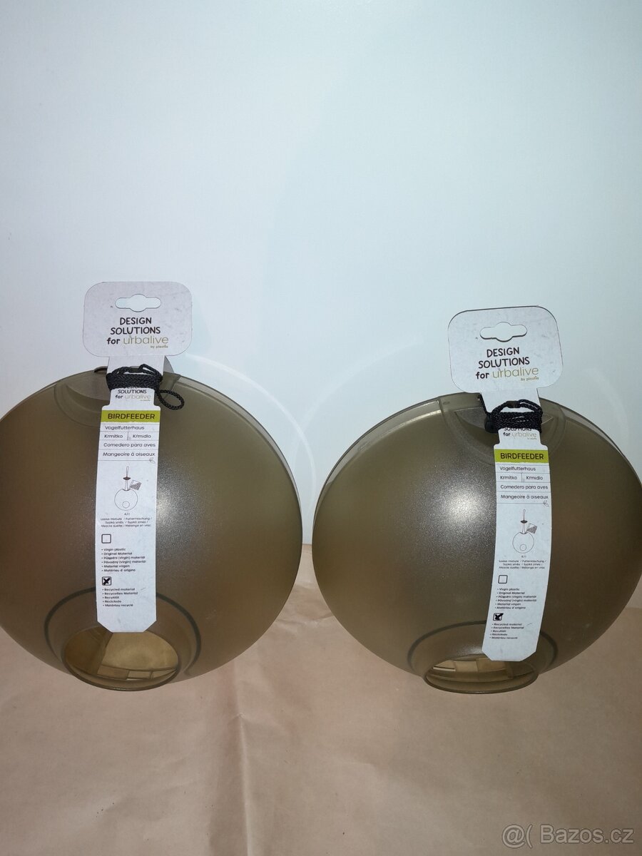 Nové závěsné krmítko plastia/berry 4,1l - 5