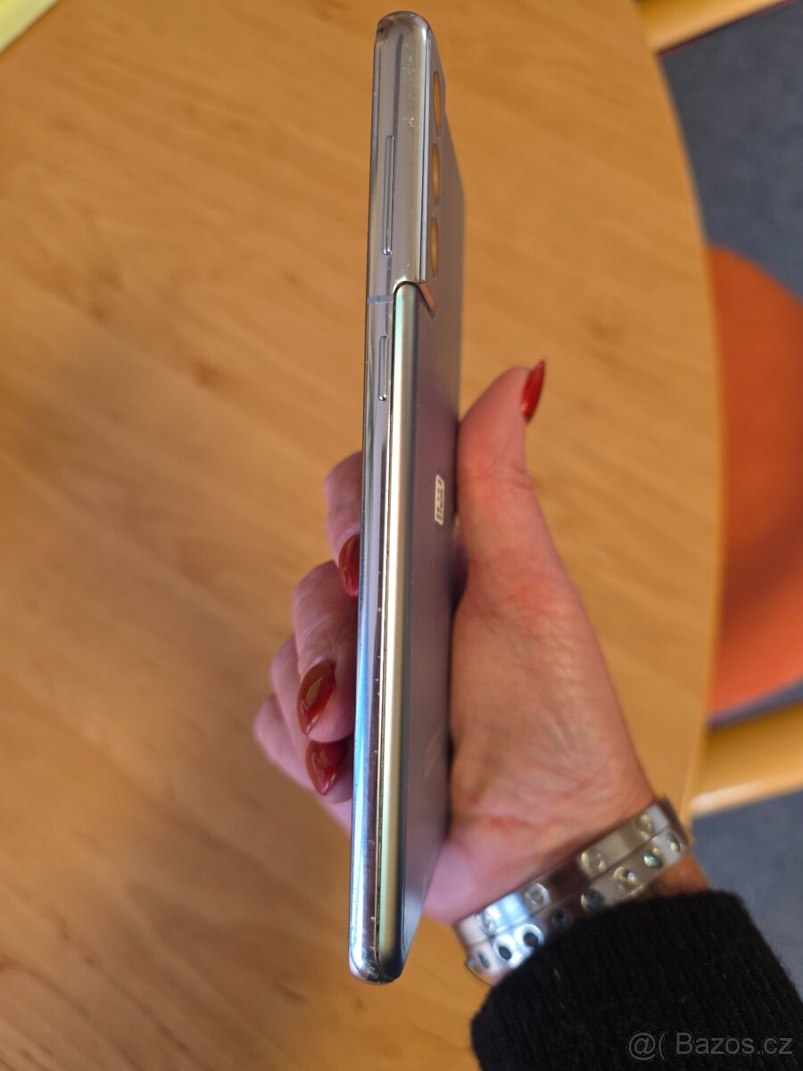 Samsung galaxy S21 plus - 5