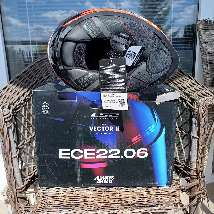 Silniční integrální přilba Ls2 Vector II - 5