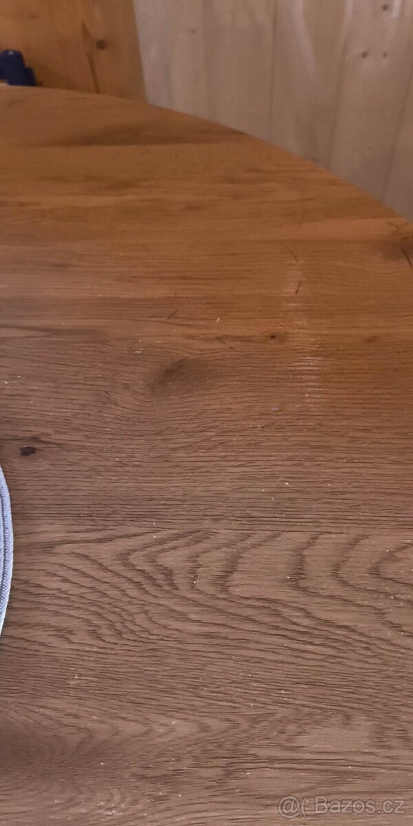 Jídelní stůl - 5