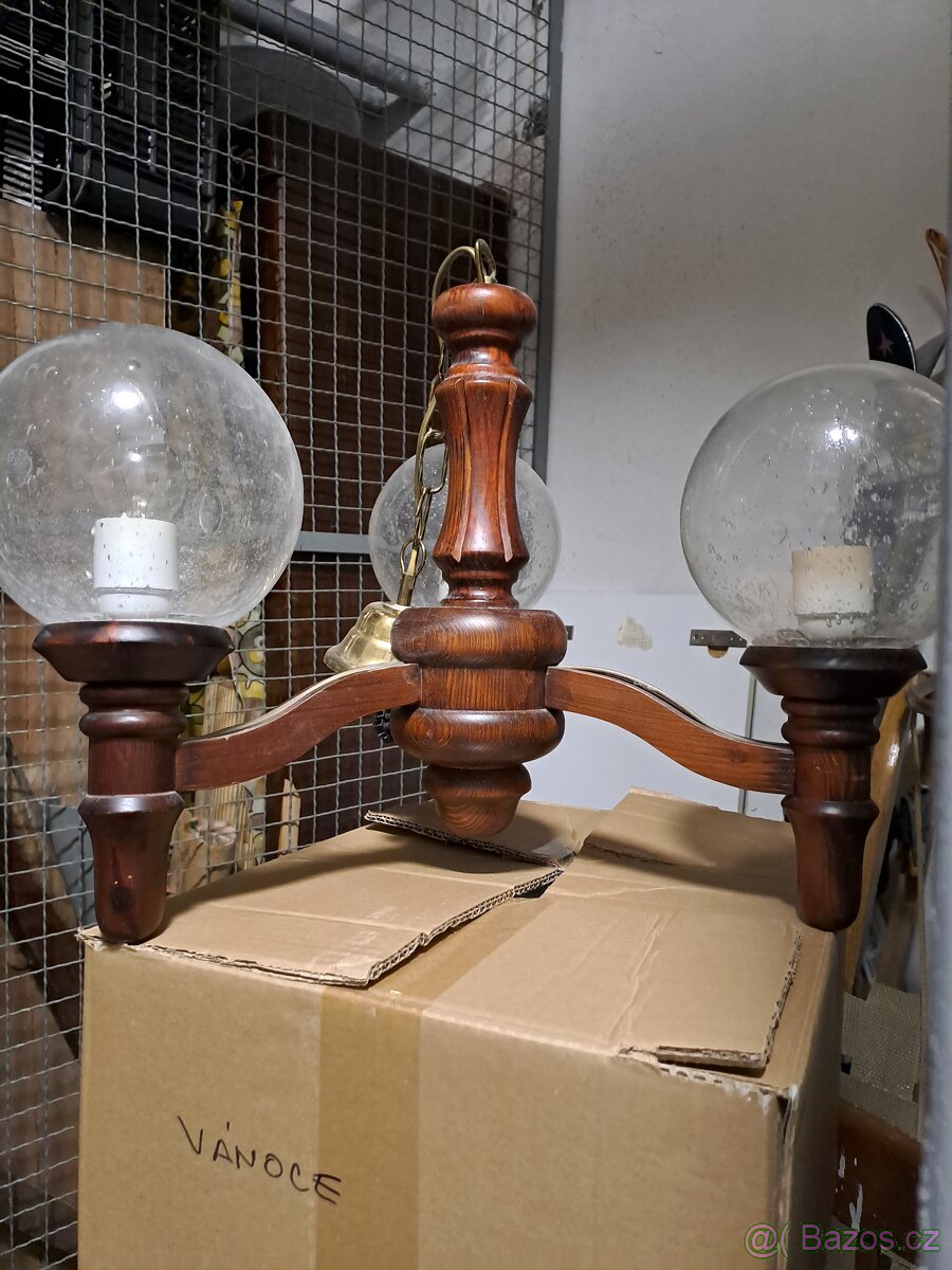 Lustr dřevěný - 5