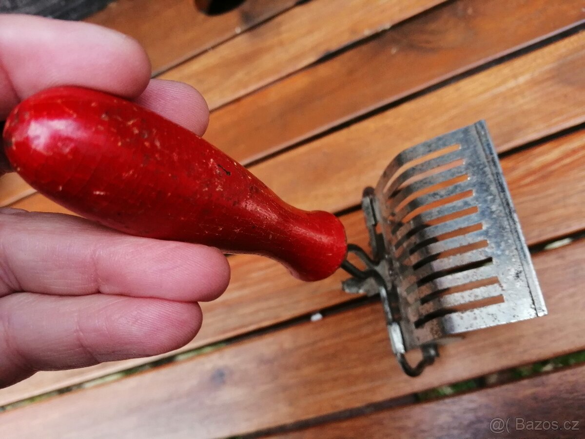 Retro kráječ širokých nudlí - 5