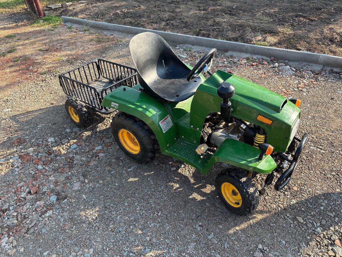 Dětský benzinový traktor 110ccm