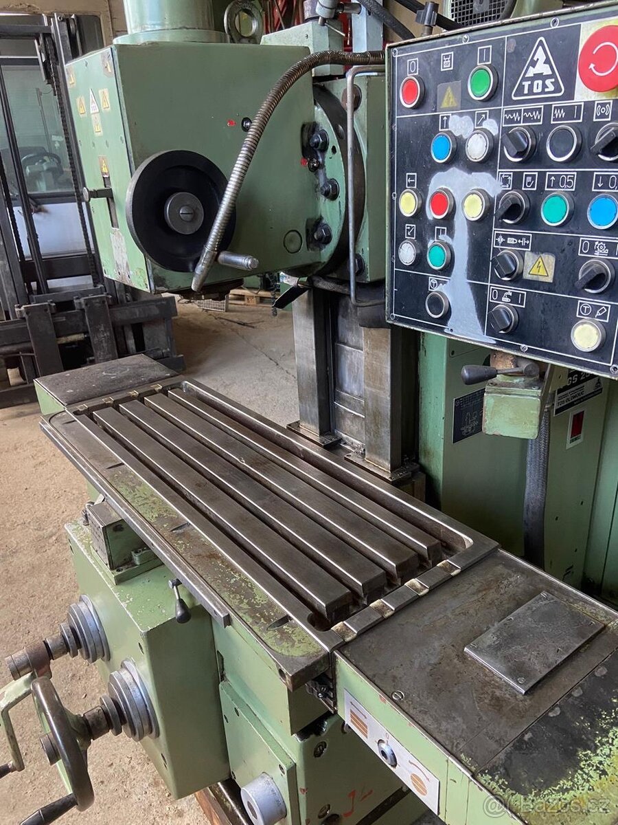 Konzolová frézka TOS FGS 25/32 - 5