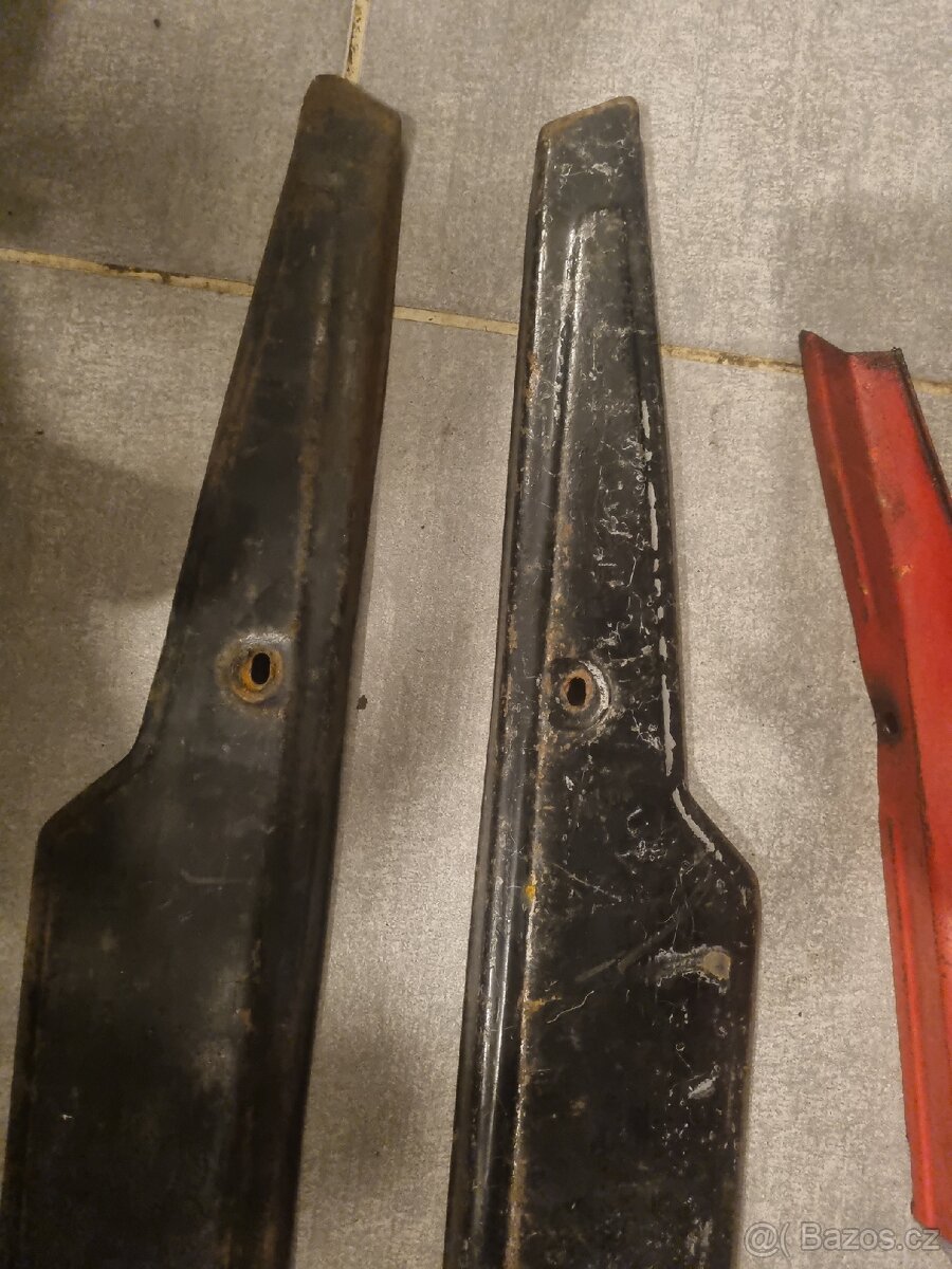 Kryty řetězu, prsíčka,kryt sání a podlážka babetta 207 - 5