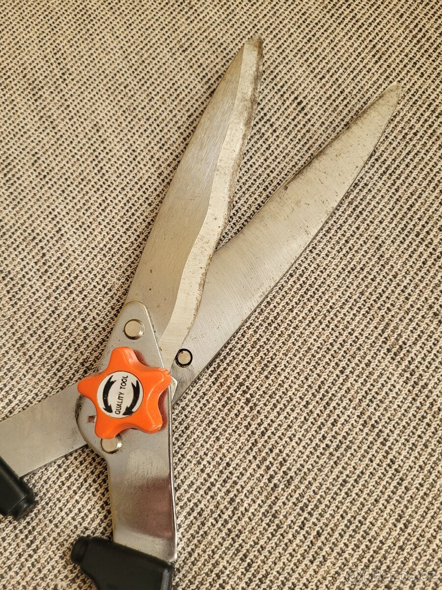 Zahradní nůžky na keře a živé ploty - 5