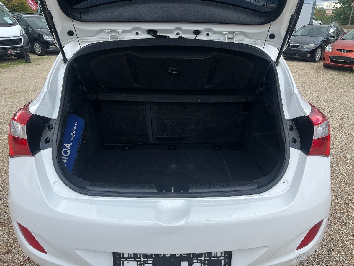 Hyundai i30, 1.6CRDi 81kWPRAVID.SERVIS - 5