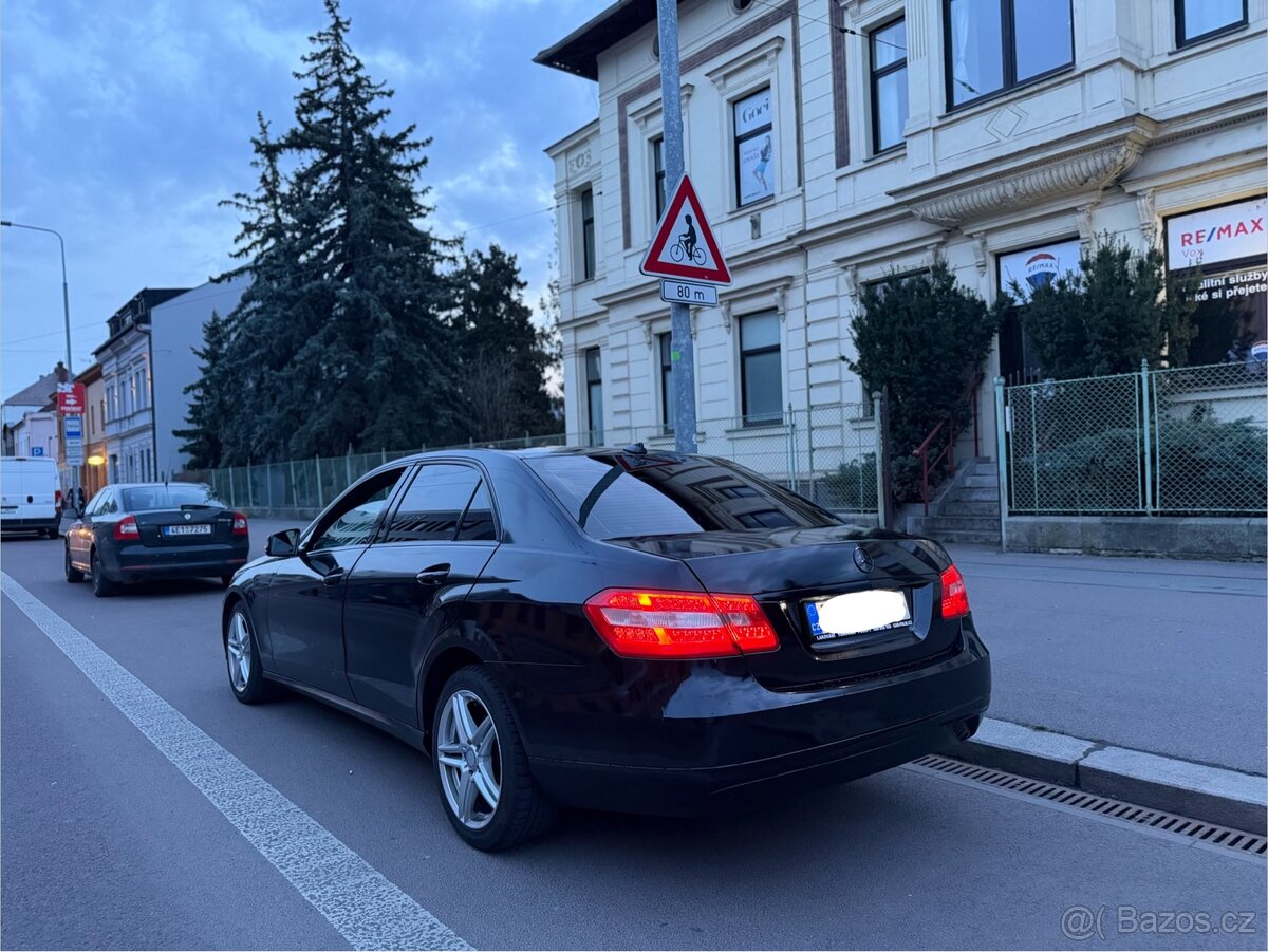 Mercedes-Benz Třídy E,220 CDI R.v.2012 - 5