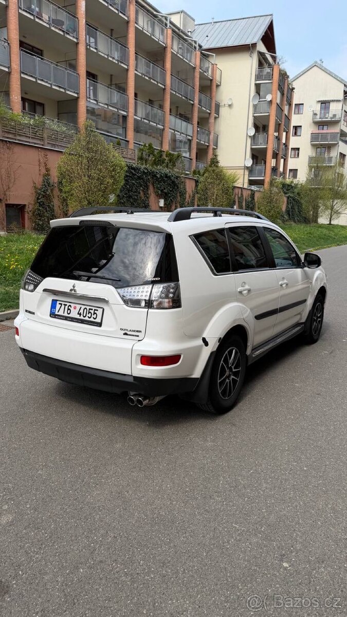 Mitsubishi Outlander 2.2d, automatic - 5