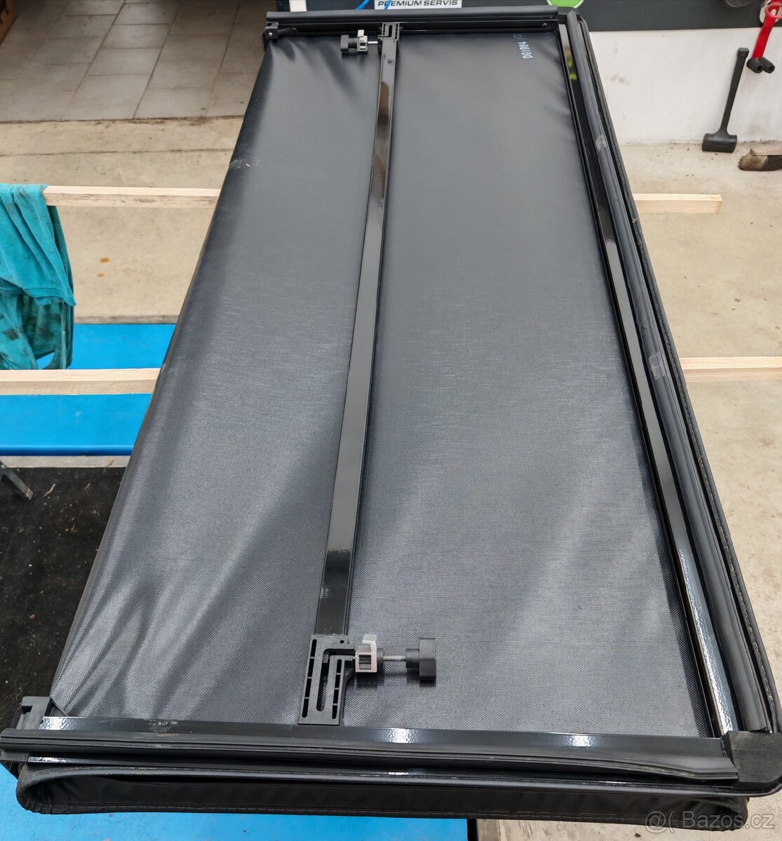 Ram 1500 Longbed 6,4ftp skládací kryt