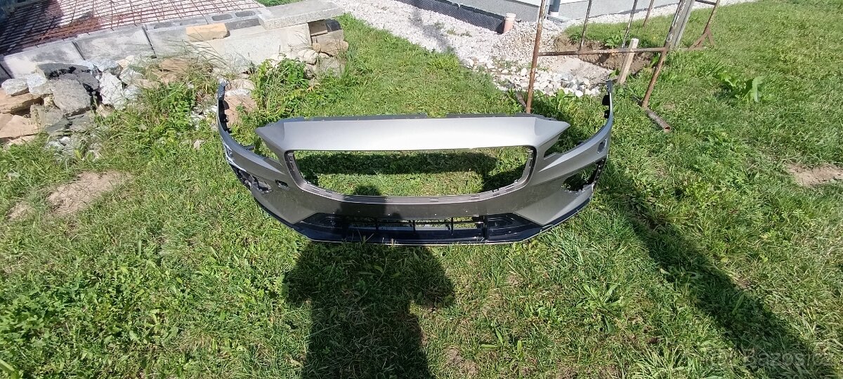 Volvo V60 II nárazník R-Design přední - 5
