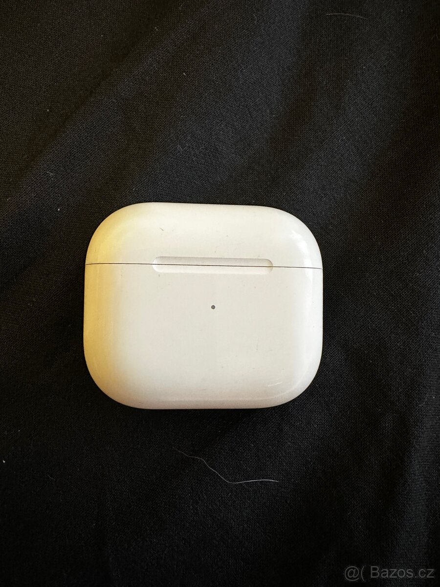 Apple AirPods 3.generace - 5