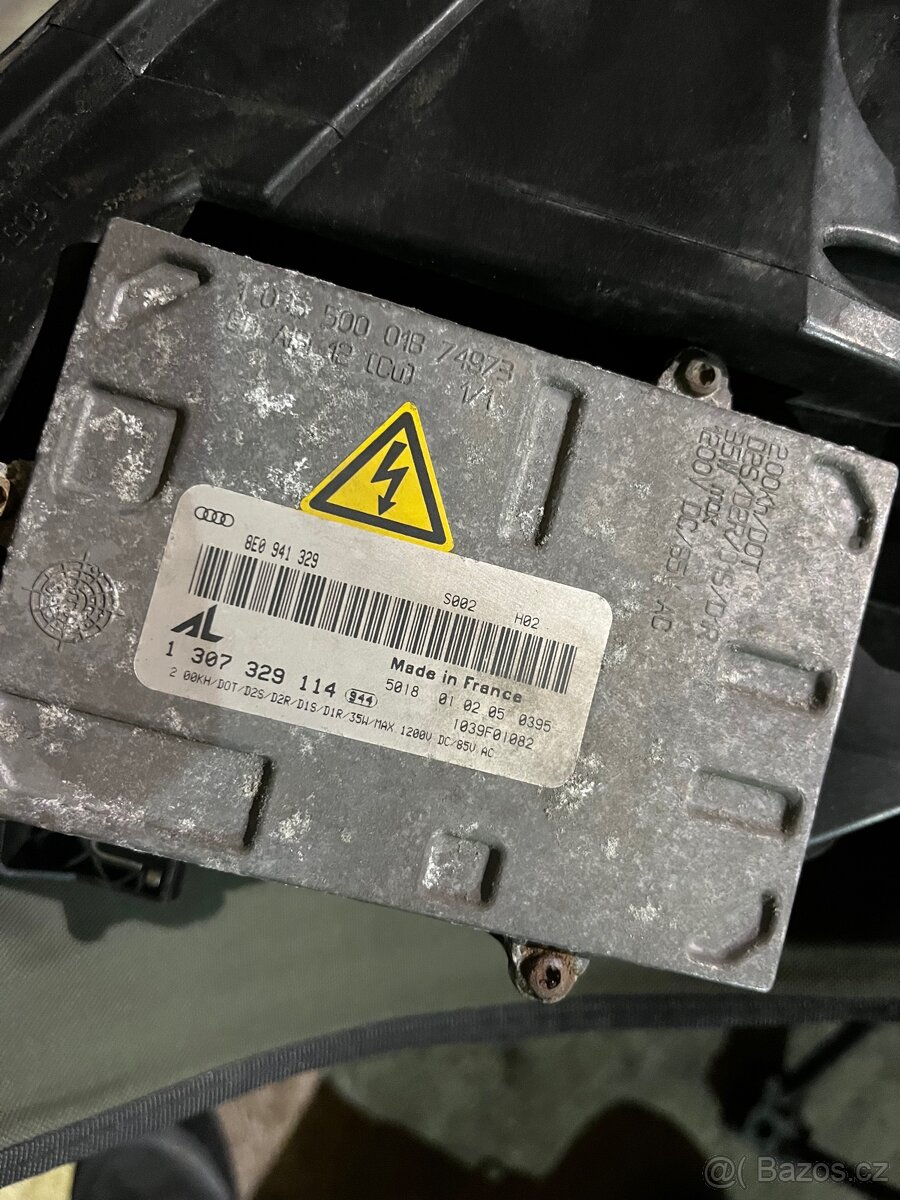 Audi A4 B7 levý světlomet xenon - 5