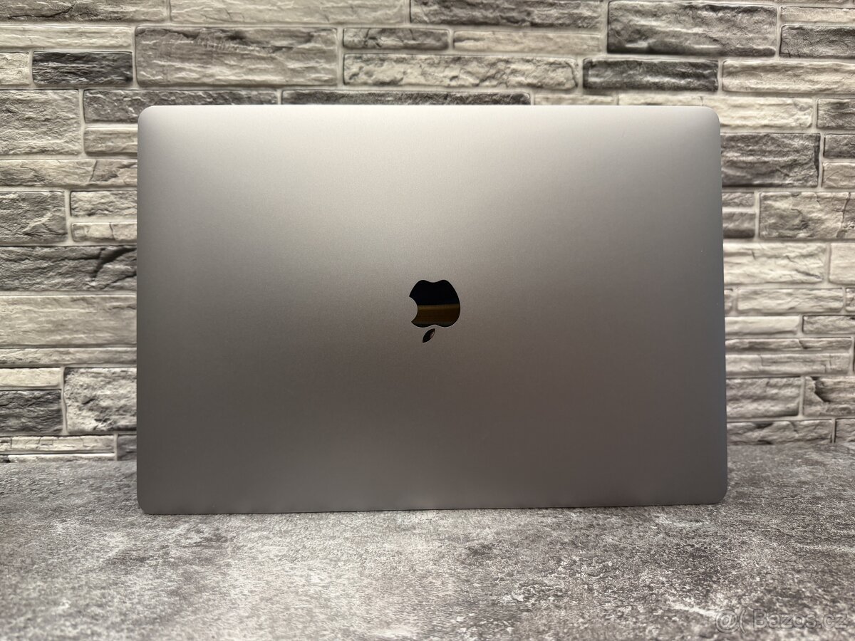 MacBook Pro 16" 2019 i7 / 16GB / 500GB / Pro 5300M - 5