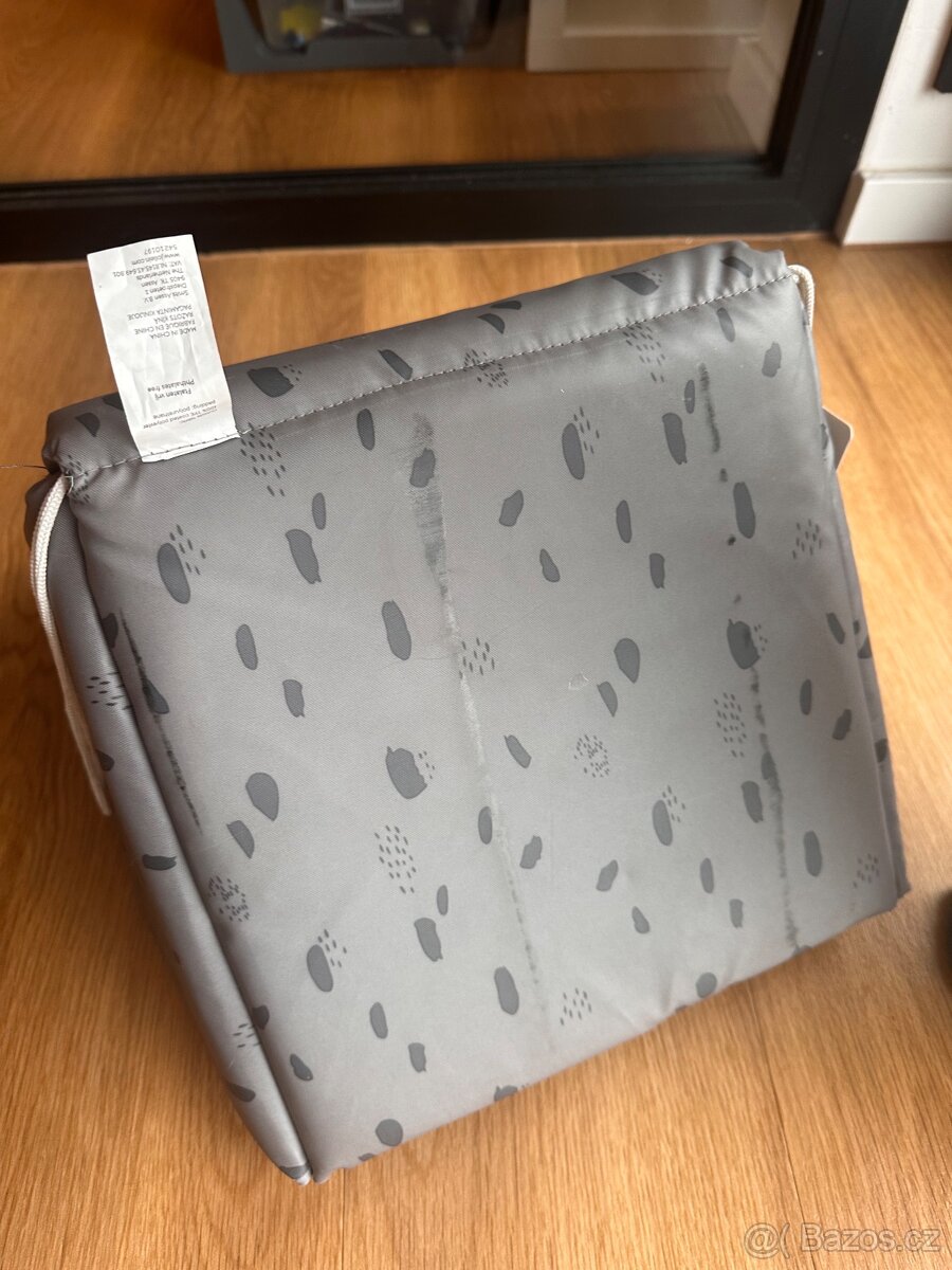 Jollein ochrana na dětskou vysokou židličku - 5