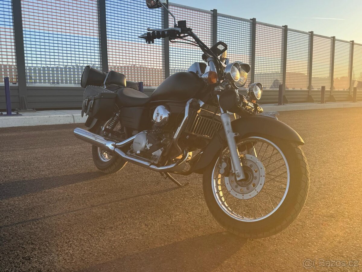 Honda Shadow VT125 - 5