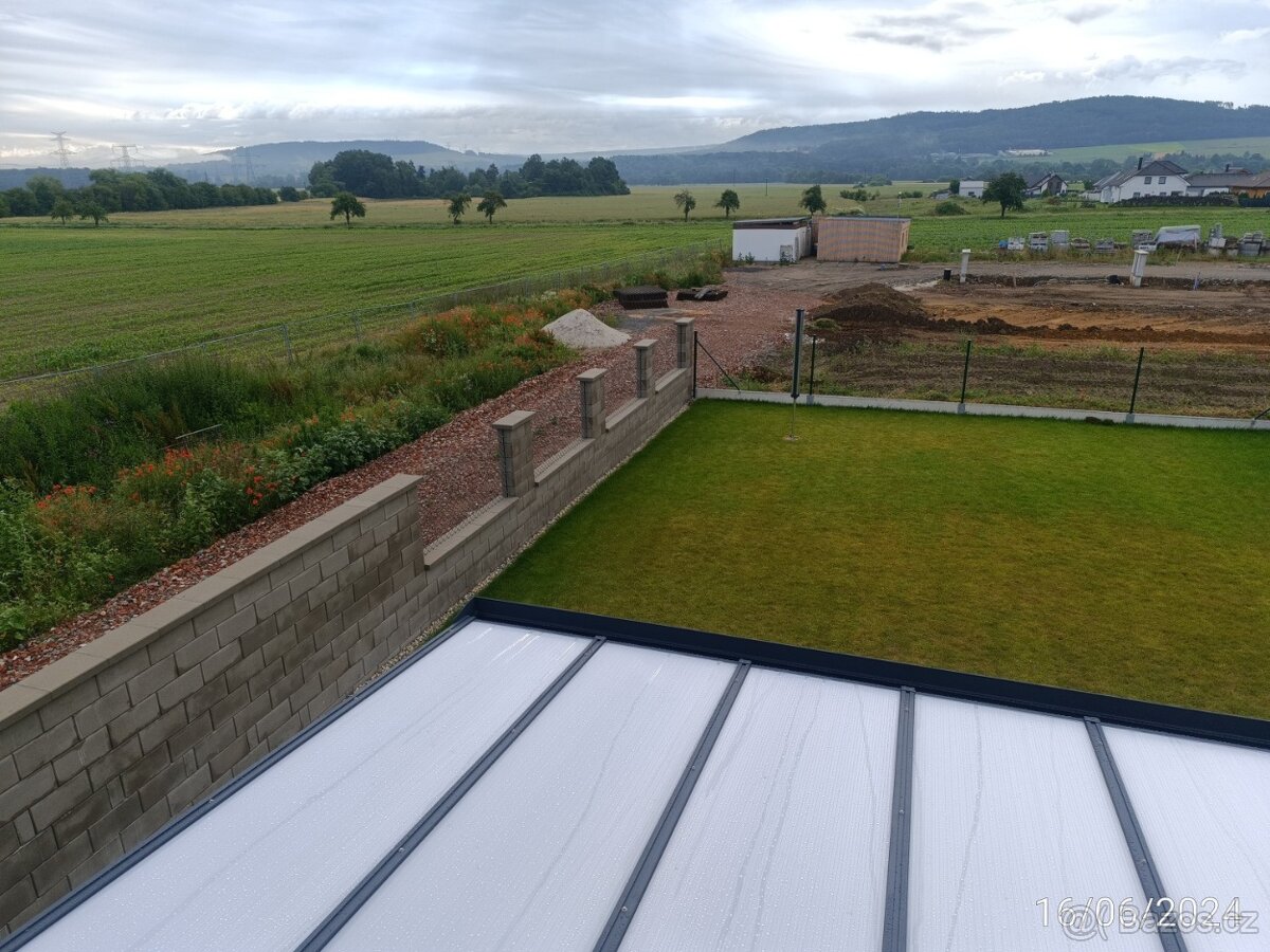 Dílce pletiva z plotu - 5