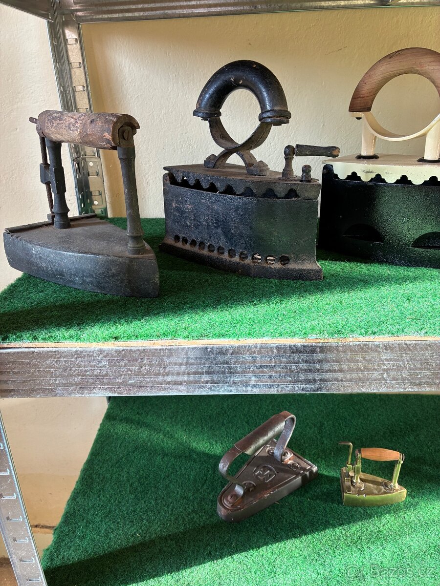 Starožitná žehlička - 5