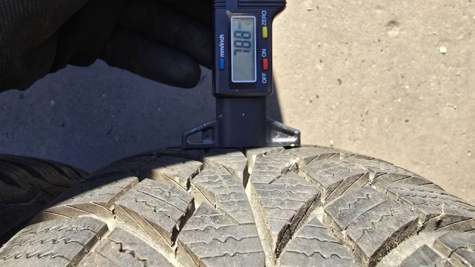 Zimní pneu 195/65/15 XL Continental - 5