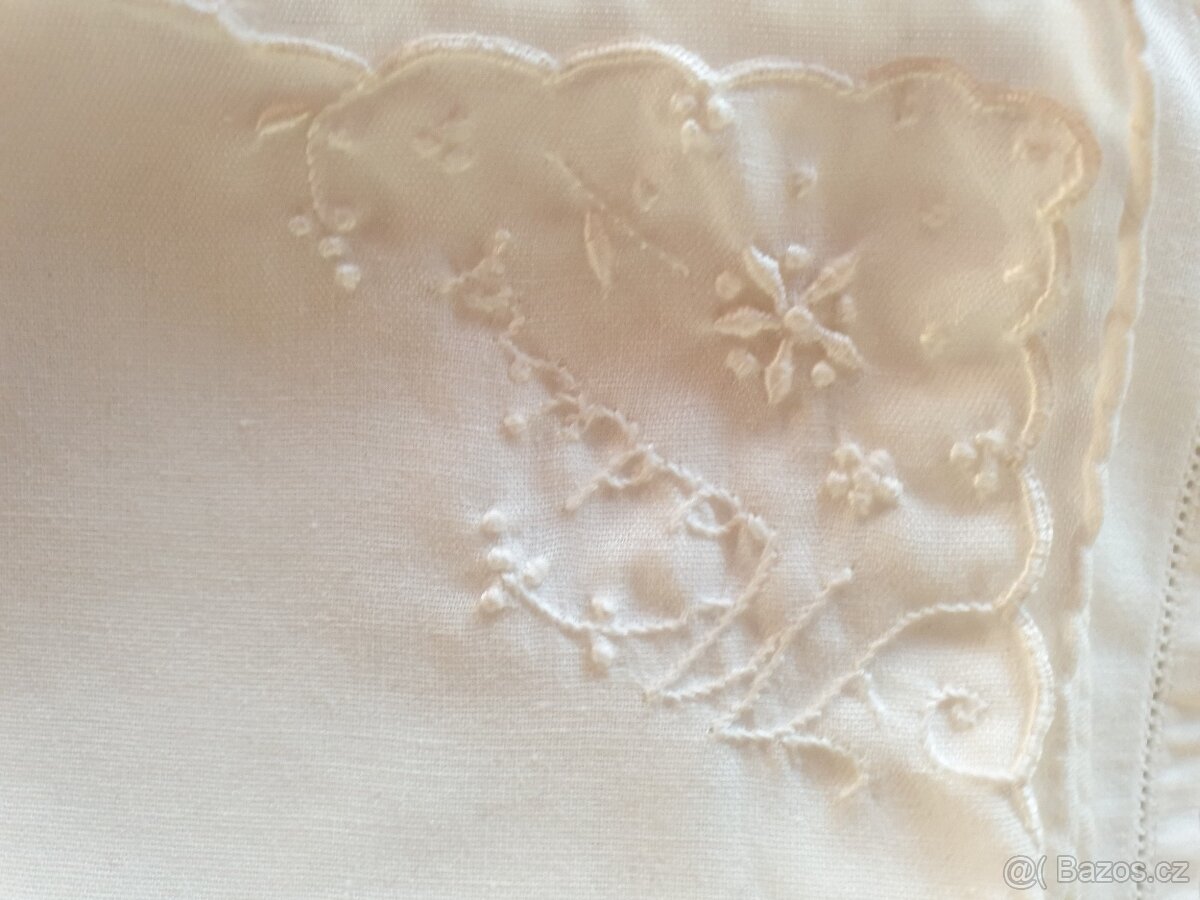 Prodám staré dečky a ubrusy - 5