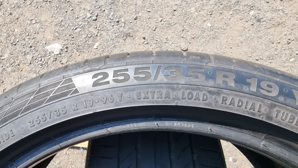 Letní pneu 255/35/19 Continental Run Flat - 5