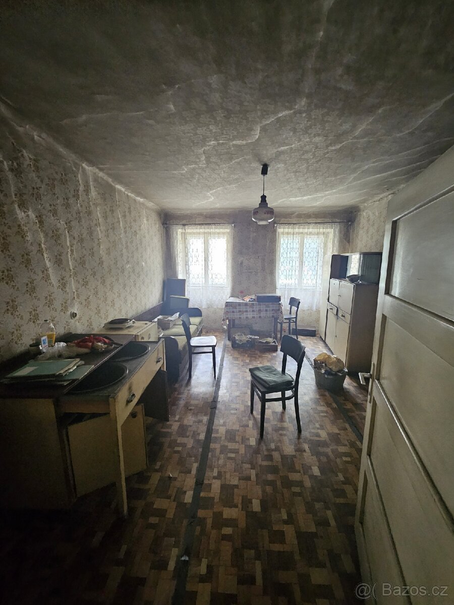 Pozemek,Prodam RD+dvur+ zahrada ,pozemek 1139 m2 Bučovice - 5