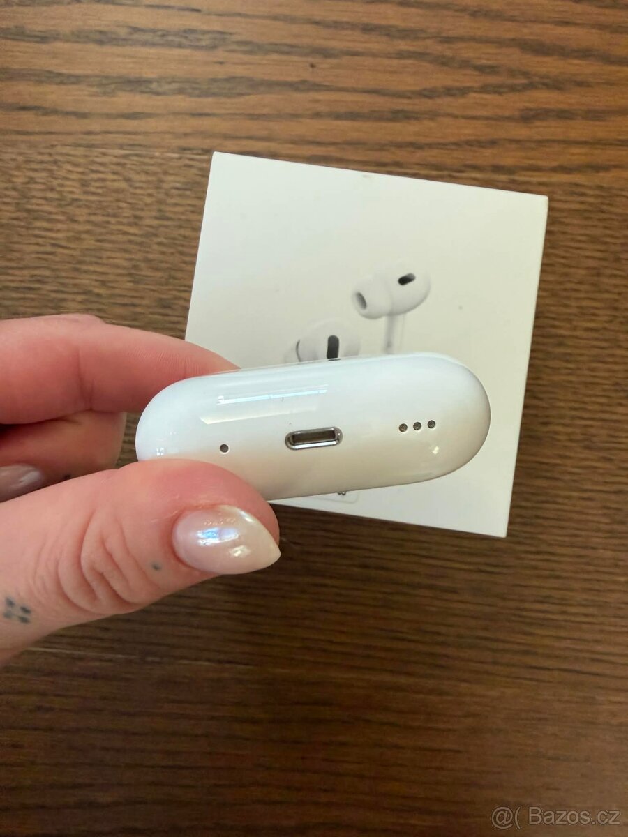 Apple AirPods Pro 2 - 5