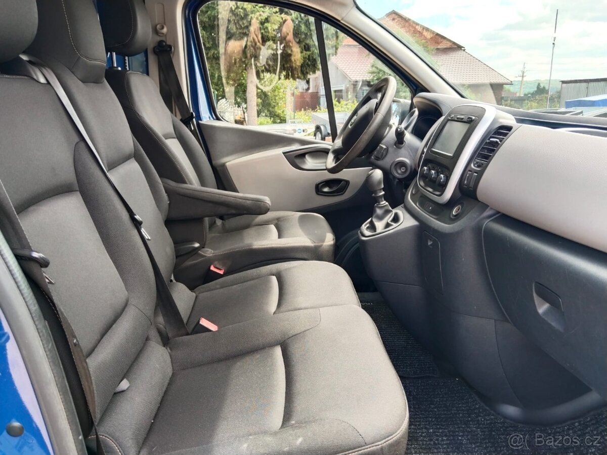 Renault Trafic 1,6dci,89kw,klima,2017,málo nájeto,dolozeno - 5