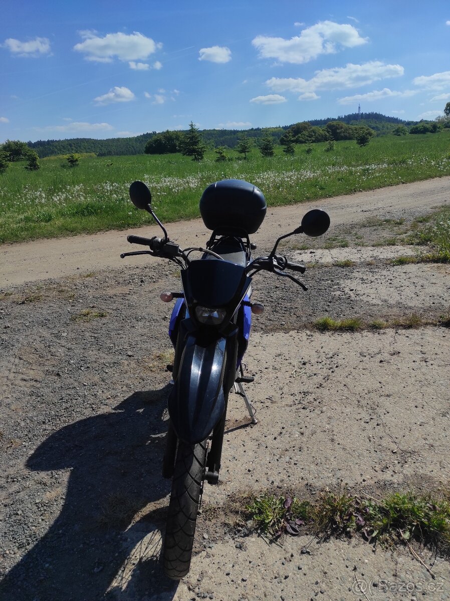 Yahama XT 125 R - enduro 125ccm