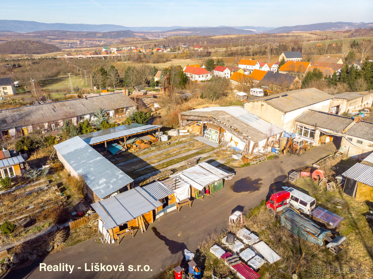 Prodej bývalého zemšdělského areálu nyní využívaného pro dře - 5