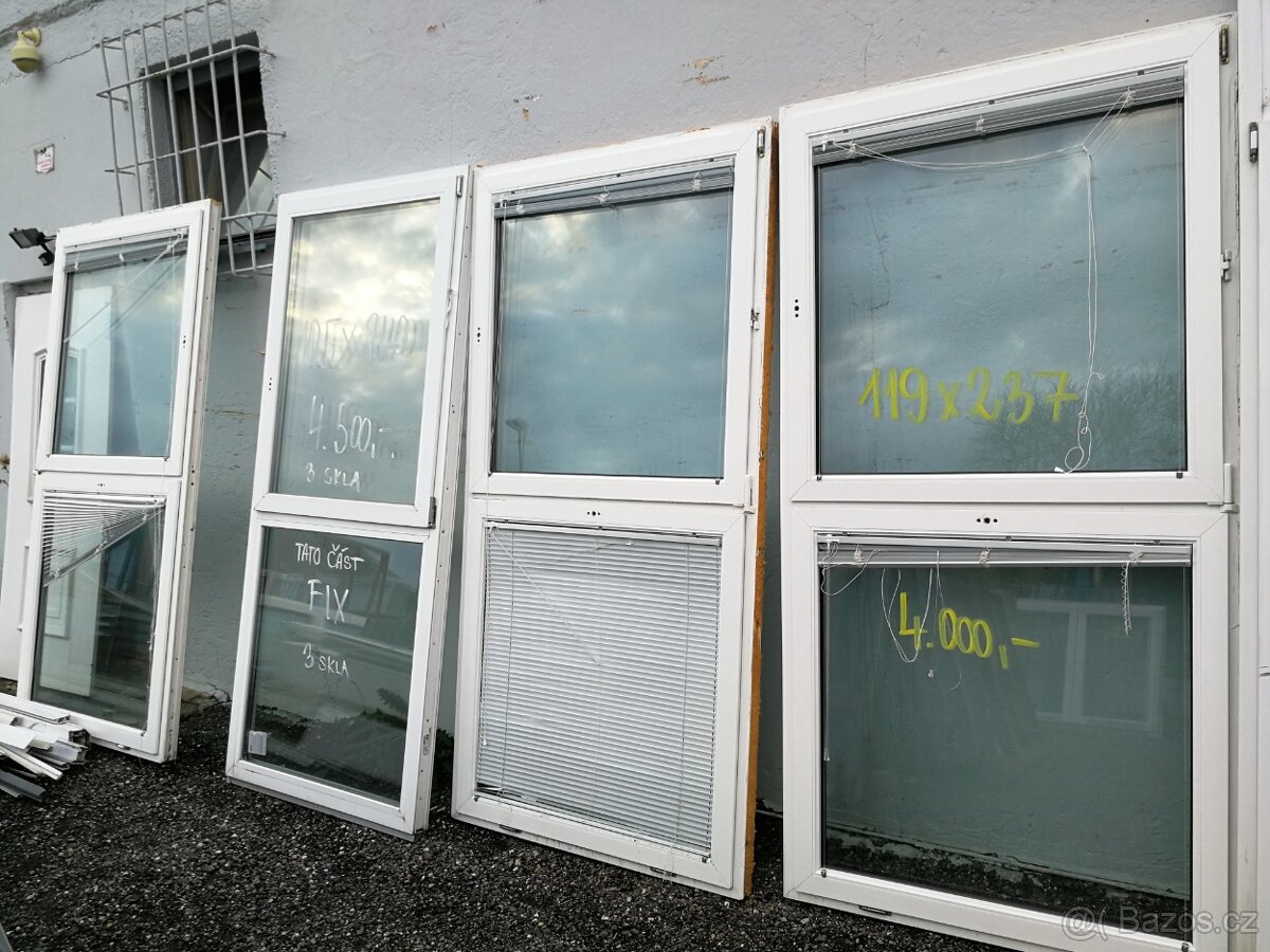 stěna plastová prosklená použitá - 5