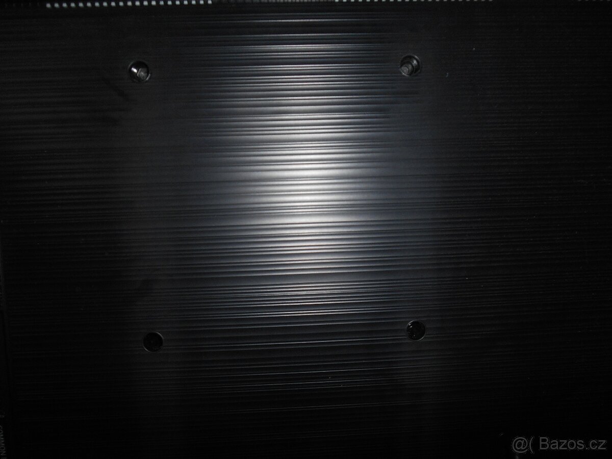 Samsung UE49NU7172 - 5