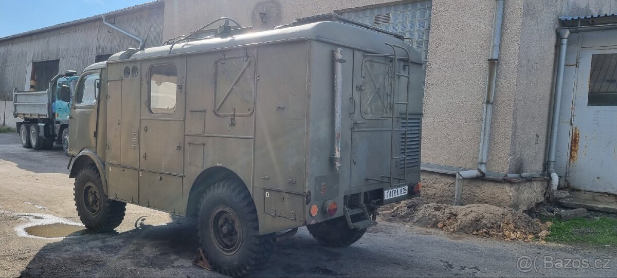 Tatra 805 - 5