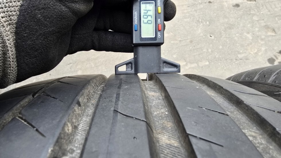 Letní pneu 225/40/18 Vredestein - 5