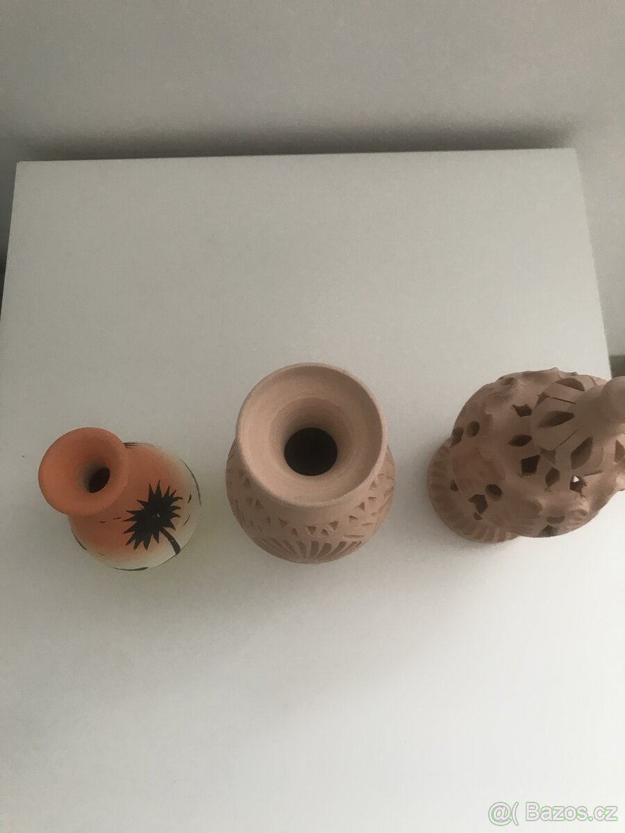 vázičky a svícen - 5