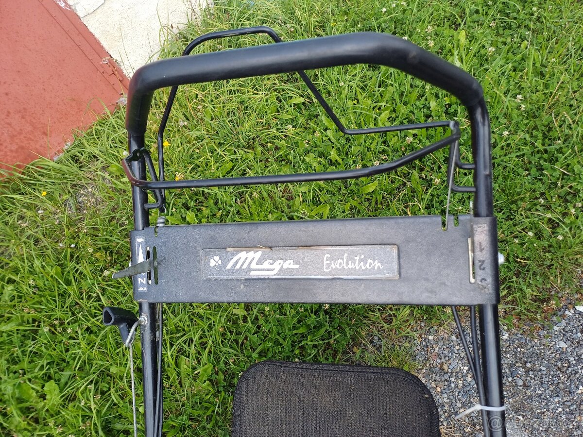 Sekačka Mega Evolution (Lamborghini LM700) - 5