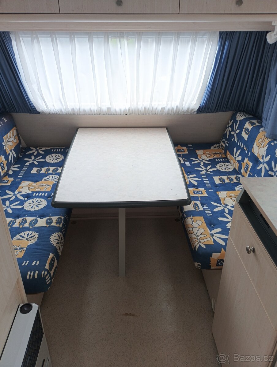 Dethleffs Family 380, předstan, 1000Kg - 5