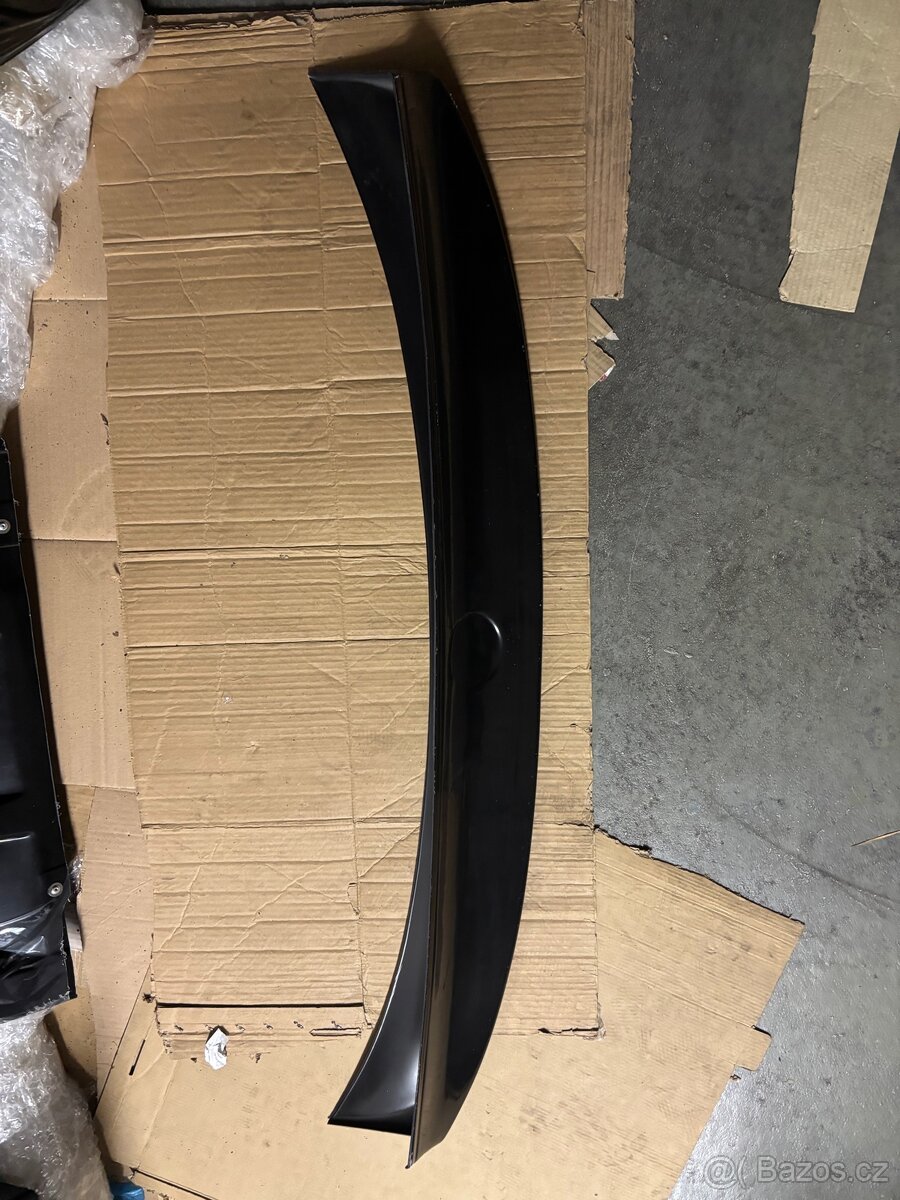 BMW E46 CSL Ducktail - Černý Lesk - 5