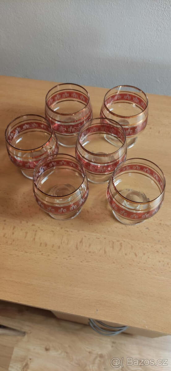 Skleničky na nožce - 5