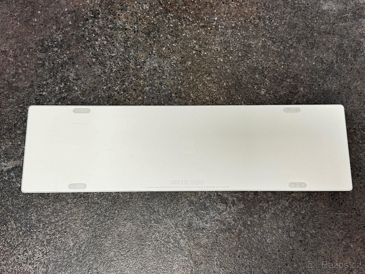 Apple Magic Mouse 2 a Apple klávesnice - 5
