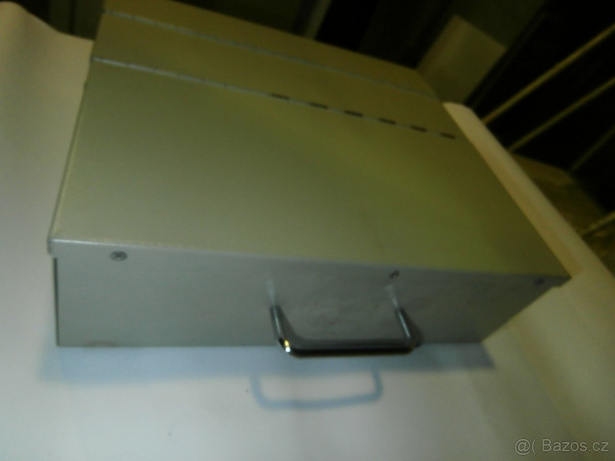 Sejf, trezor, kasička, pokladnička, střádanka za 400 kč - 5