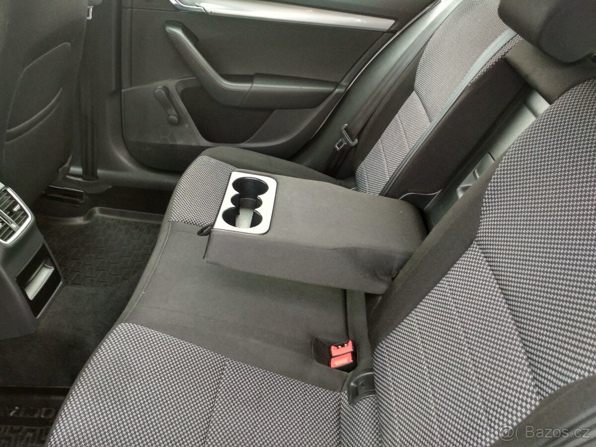 ŠKODA OCTAVIA COM III 4x4,2,0 TDi,ESP,KLIMA,ČR.SERVISKA - 5