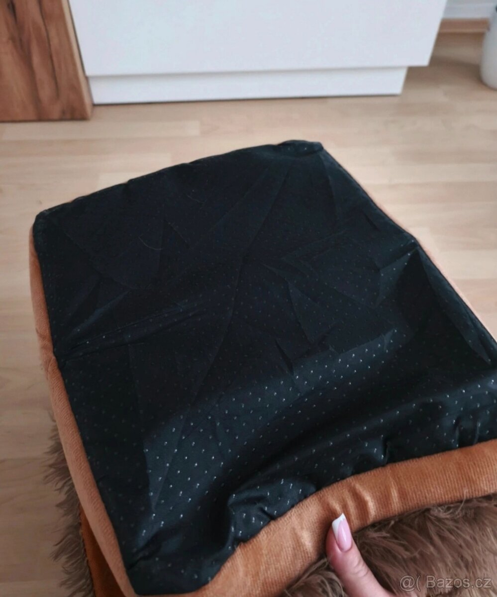 Bouda pro psa ( pelíšek ) - 5