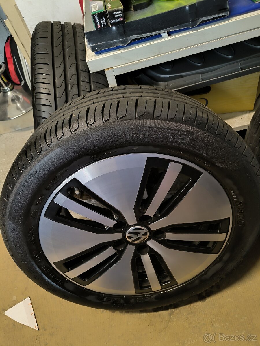 ALU kola Passat Superb 5x112 r17, Originál,+TPMS,Pirelli 98% - 5