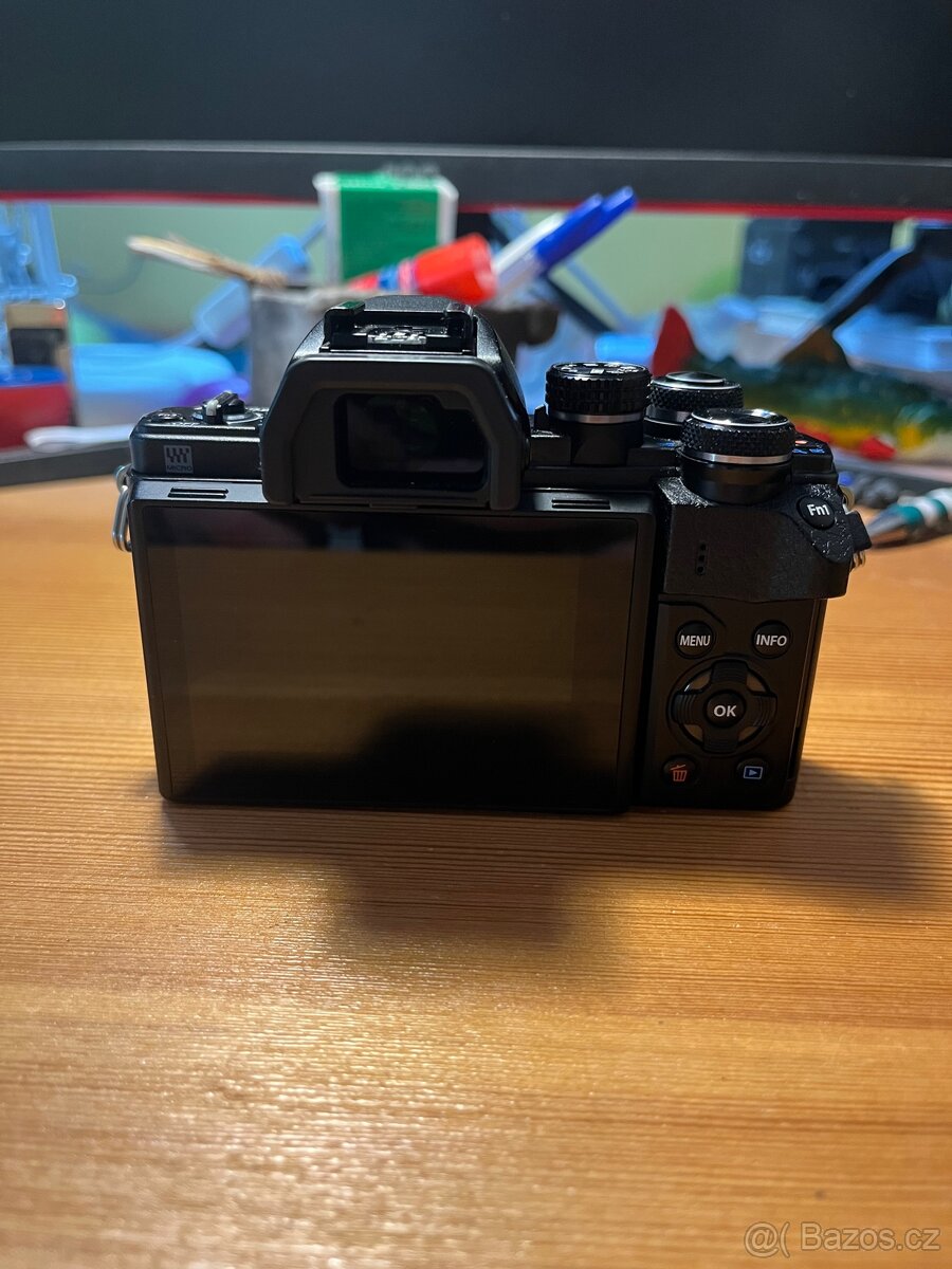Olympus OM-D E-M10 Mark II - 5
