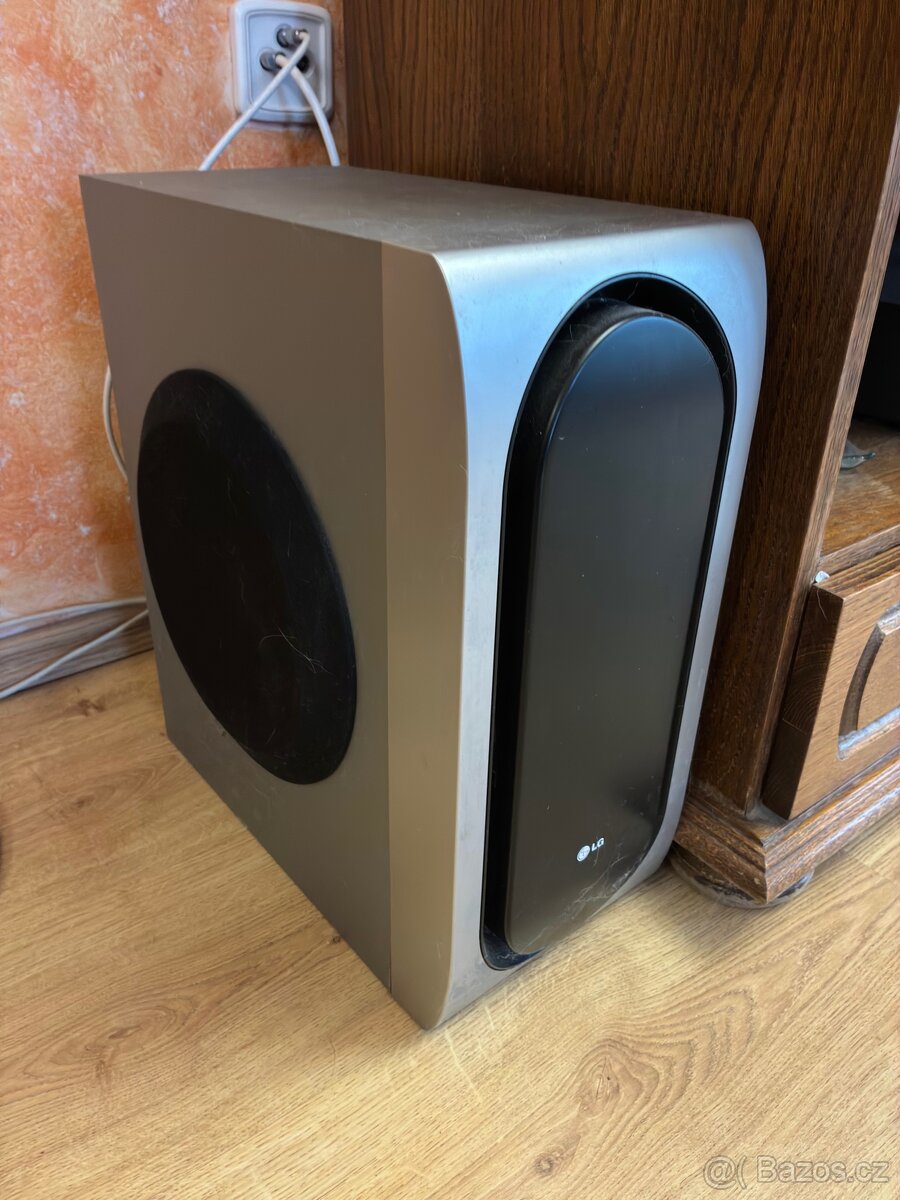 LG domácí kino s reproduktory k televizi - 5