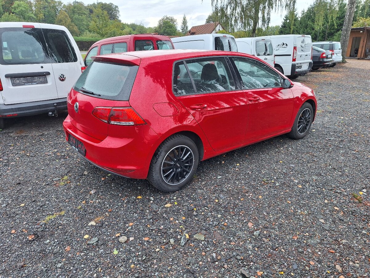 VW Golf 1.2Tsi rv.2016 5dveři - 5