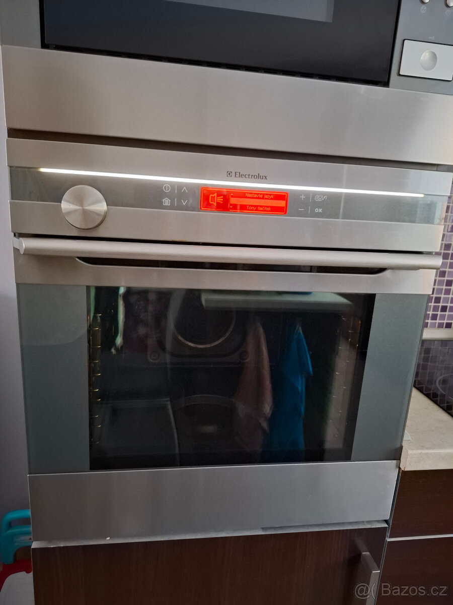 Vestavná parní trouba Electrolux - 5
