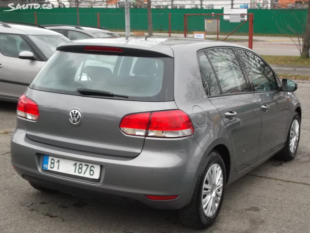 Volkswagen Golf 1,4 16V aut.kl,plnáserviska,TOPstav - 5