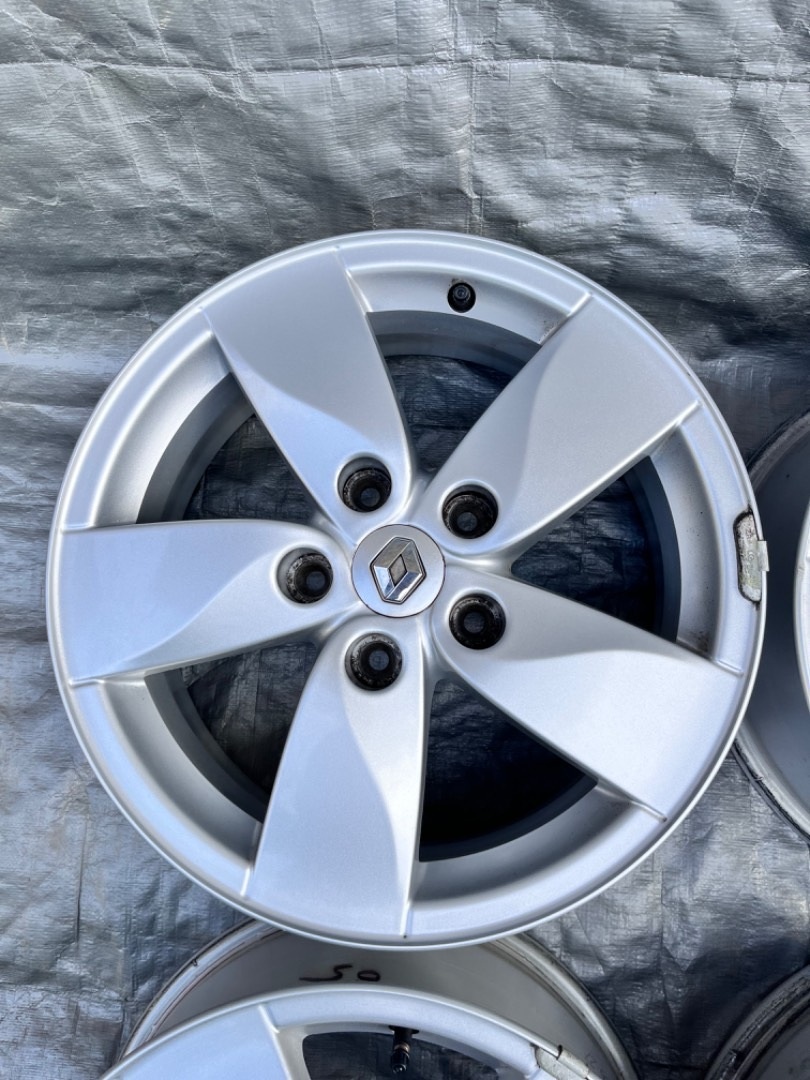 5x114,3 R16 originál disky Renault Megane - ET 47 - 5